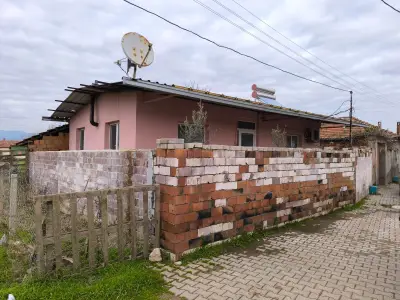 SIFIR 3+1 KÖY EVİ – URGANLI / TURGUTLU - Konut | Zero Emlak - Fotoğraf 8 Arka Plan