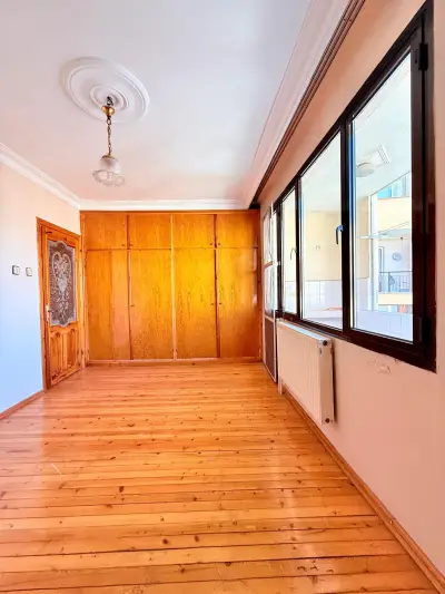 TURGUTLU CUMHURİYET MAHALLESİ   SATILIK DAİRE - Konut | Zero Emlak - Fotoğraf 4 Arka Plan