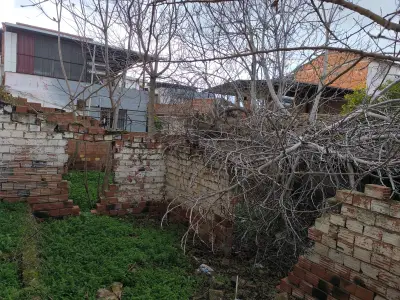 ACİL SATILIK – FIRSAT FİYAT    120 M² ARSA - Arazi | Zero Emlak - Fotoğraf 12 Arka Plan