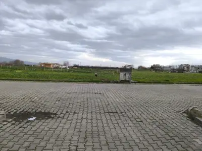 ACİL SATILIK – FIRSAT FİYAT    120 M² ARSA - Arazi | Zero Emlak - Fotoğraf 10 Arka Plan