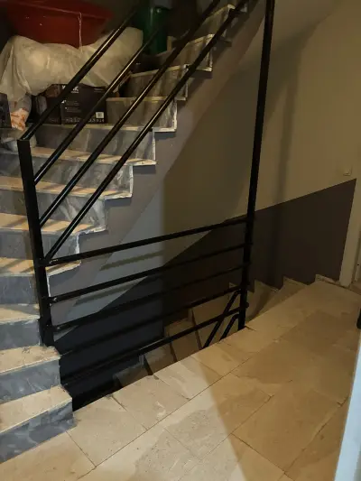 GİZEM EVLERİNDE KİRALIK 2+1 | 120 m² NET | MASRAFSIZ VE TERTEMİZ - Konut | Zero Emlak - Fotoğraf 2 Arka Plan